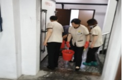 [爱涛物业]紧急行动清除暴雨造成的地下室积水